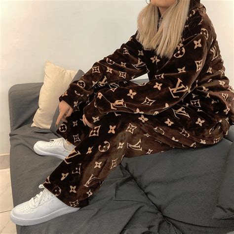 lv sleepwear